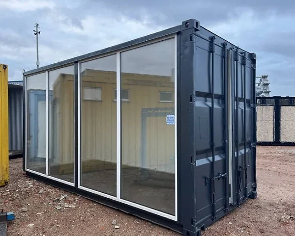 20 Pied HC avec Vitrine