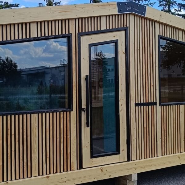 Sauna en bois de 11 m² avec espace de repos